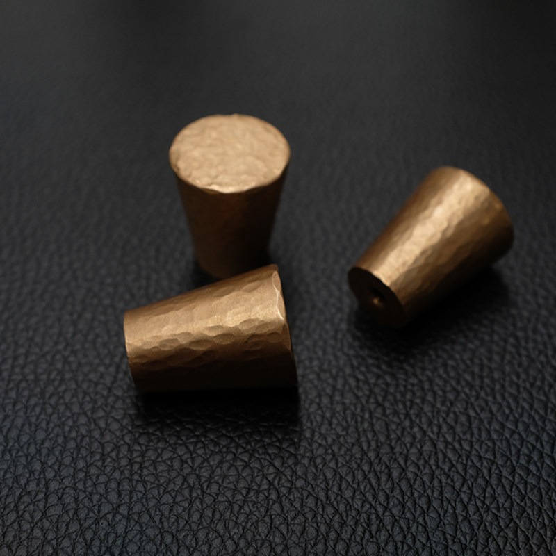 Furniture Grade Hardware - Uchwyt z czystej miedzi z pojedynczym